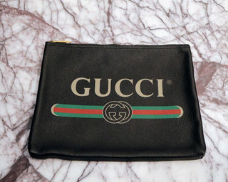 Preloved Gucci Logo Portfolio Clutch Bag